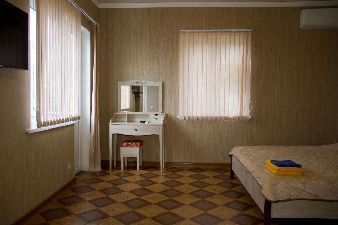 Guest House Vzgorye Gagra Bagian luar foto
