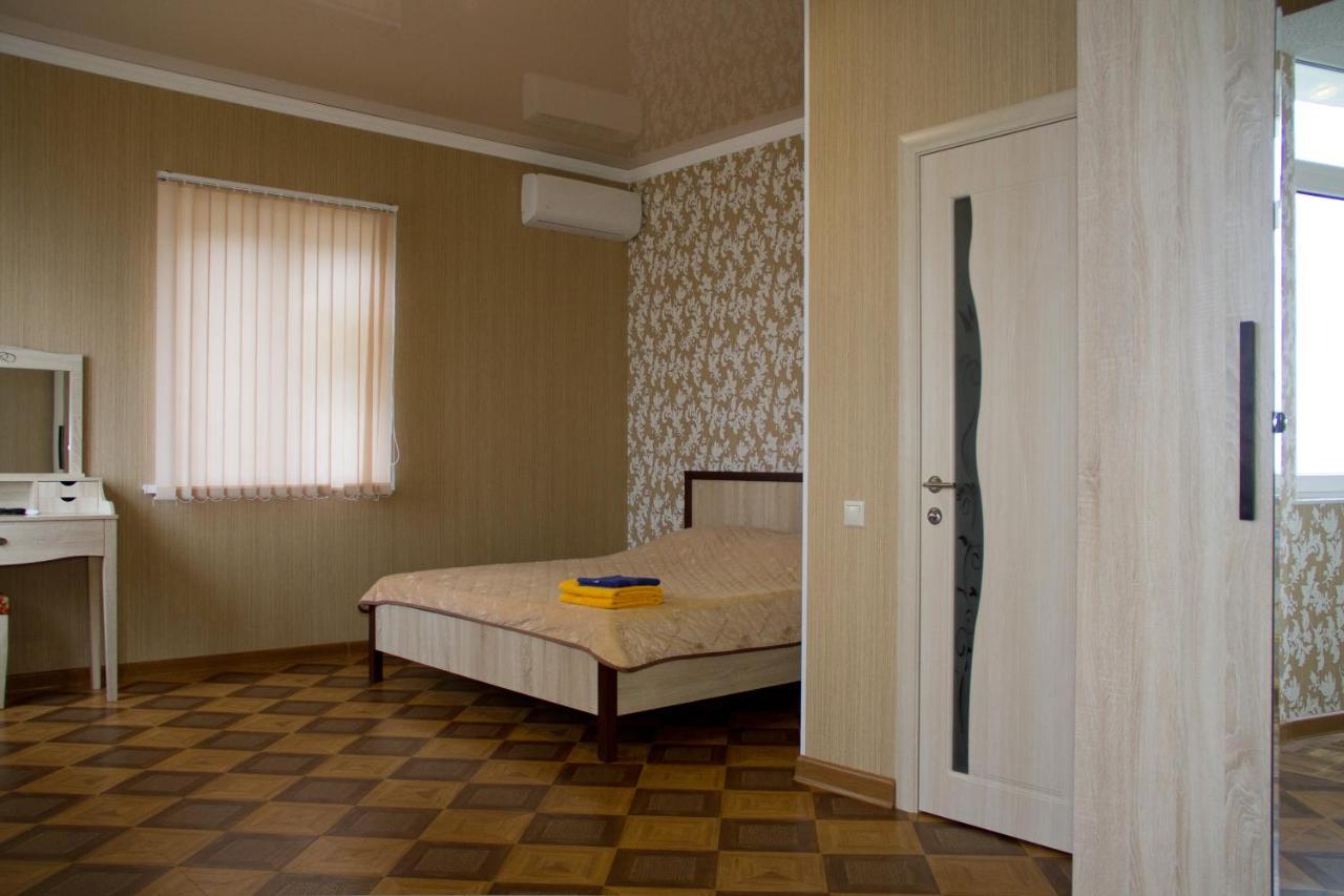 Guest House Vzgorye Gagra Bagian luar foto