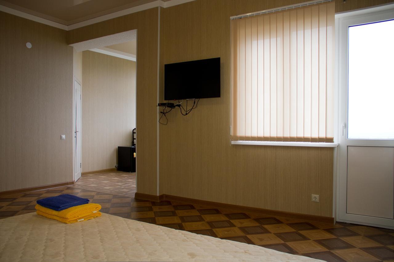 Guest House Vzgorye Gagra Bagian luar foto