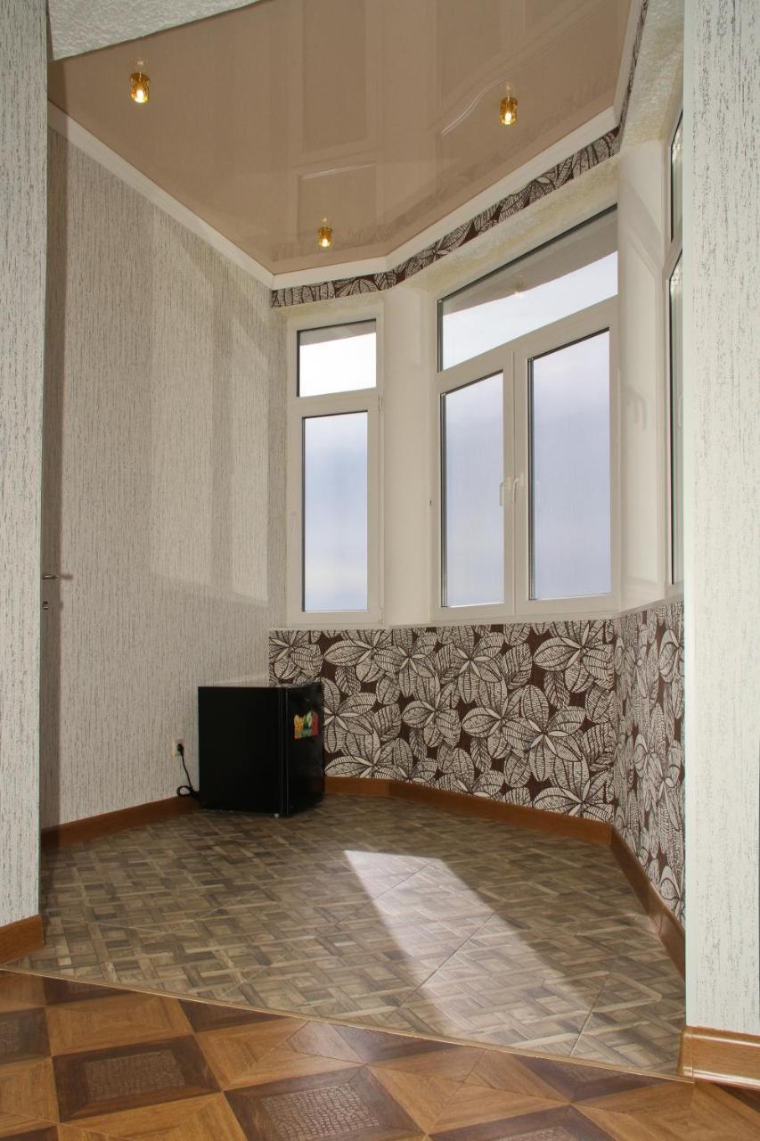 Guest House Vzgorye Gagra Bagian luar foto